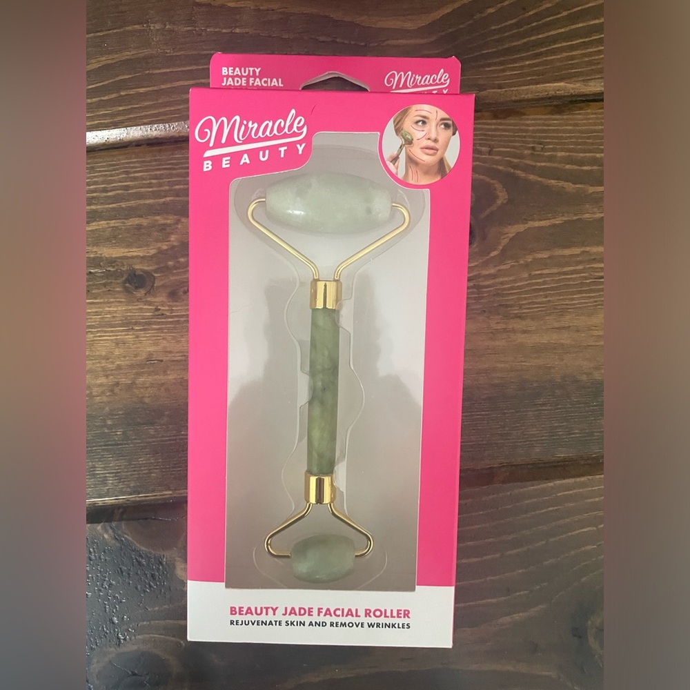 New Beauty Jade Facial Roller
